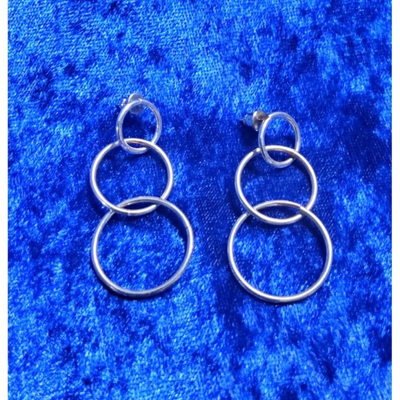 vintage stainless steel silver tone three circle of life earrings - Picture 3 of 3
